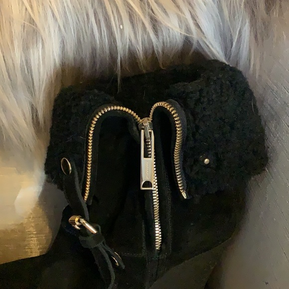 Authentic Burberry wedge boots - Picture 8 of 10